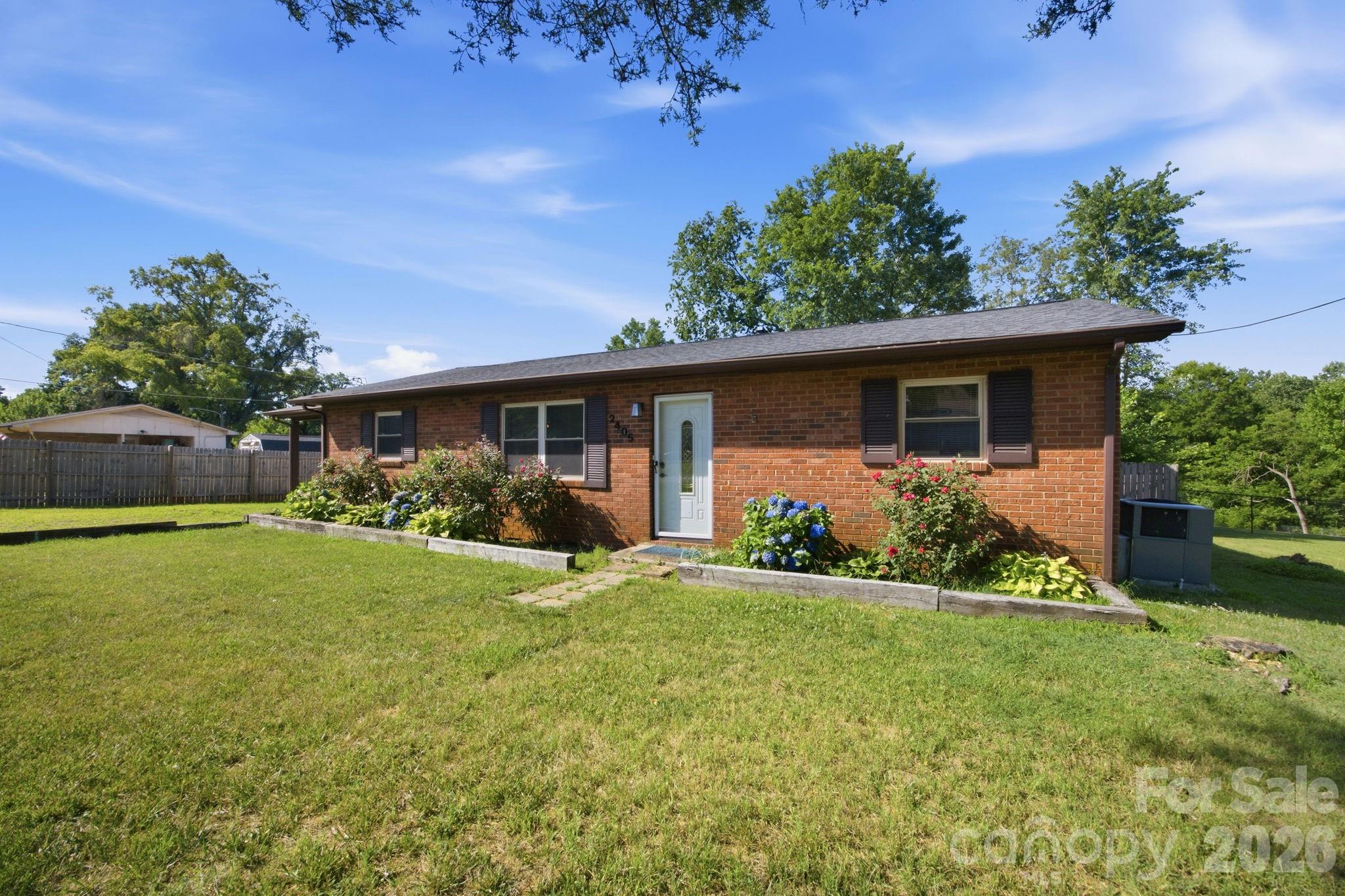 2405 2nd Street — Statesville