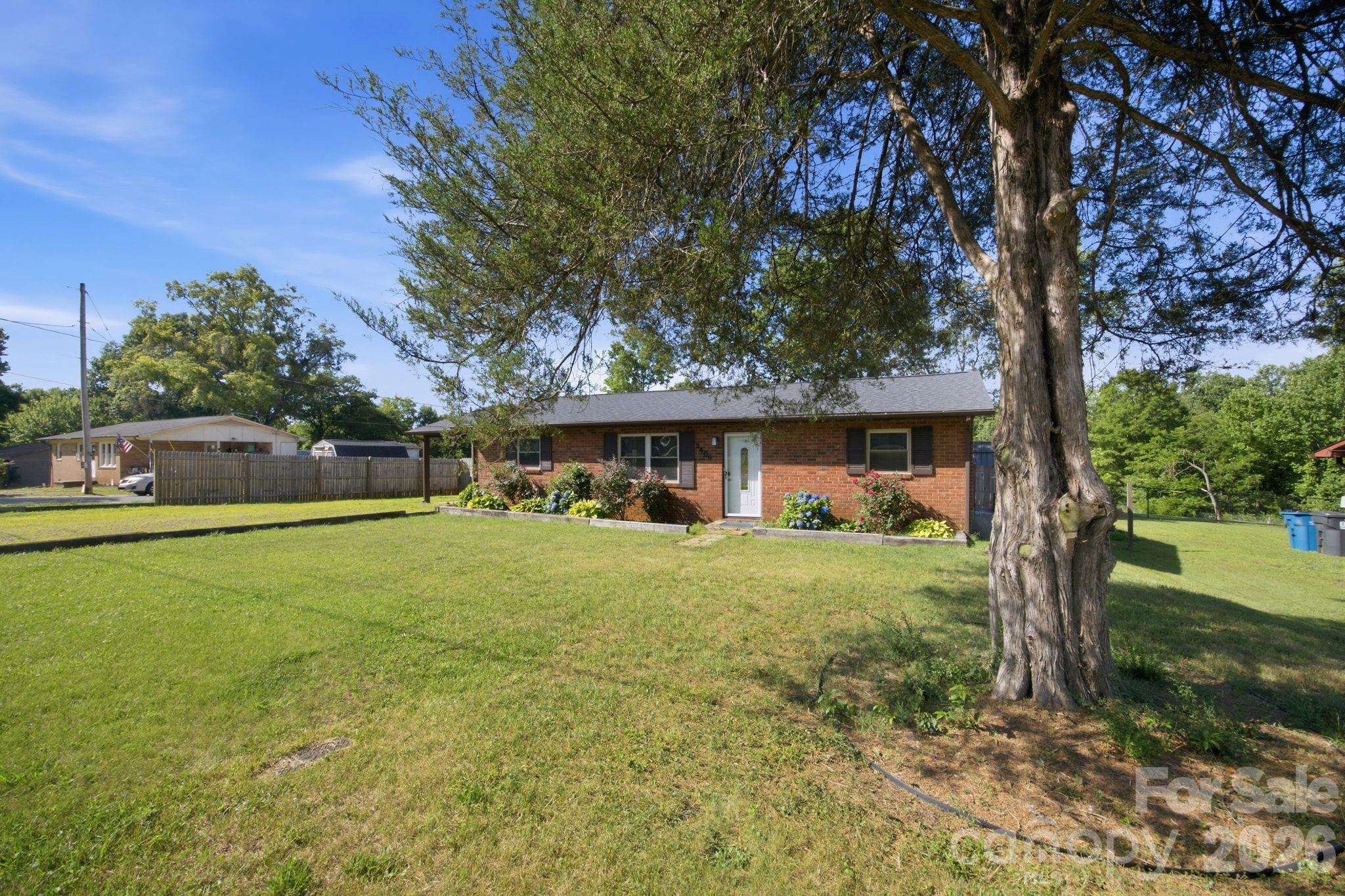 2405 2nd Street — Statesville