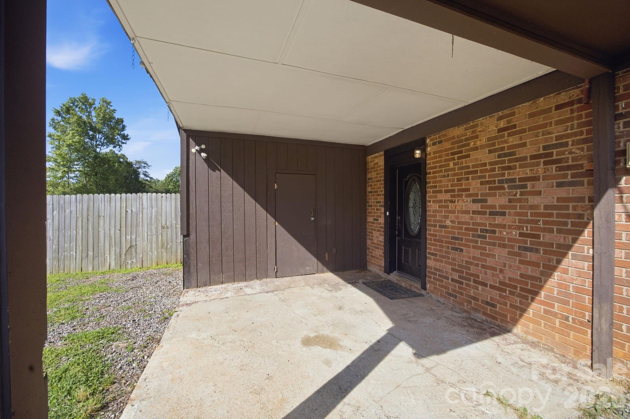 2405 2nd Street — Statesville