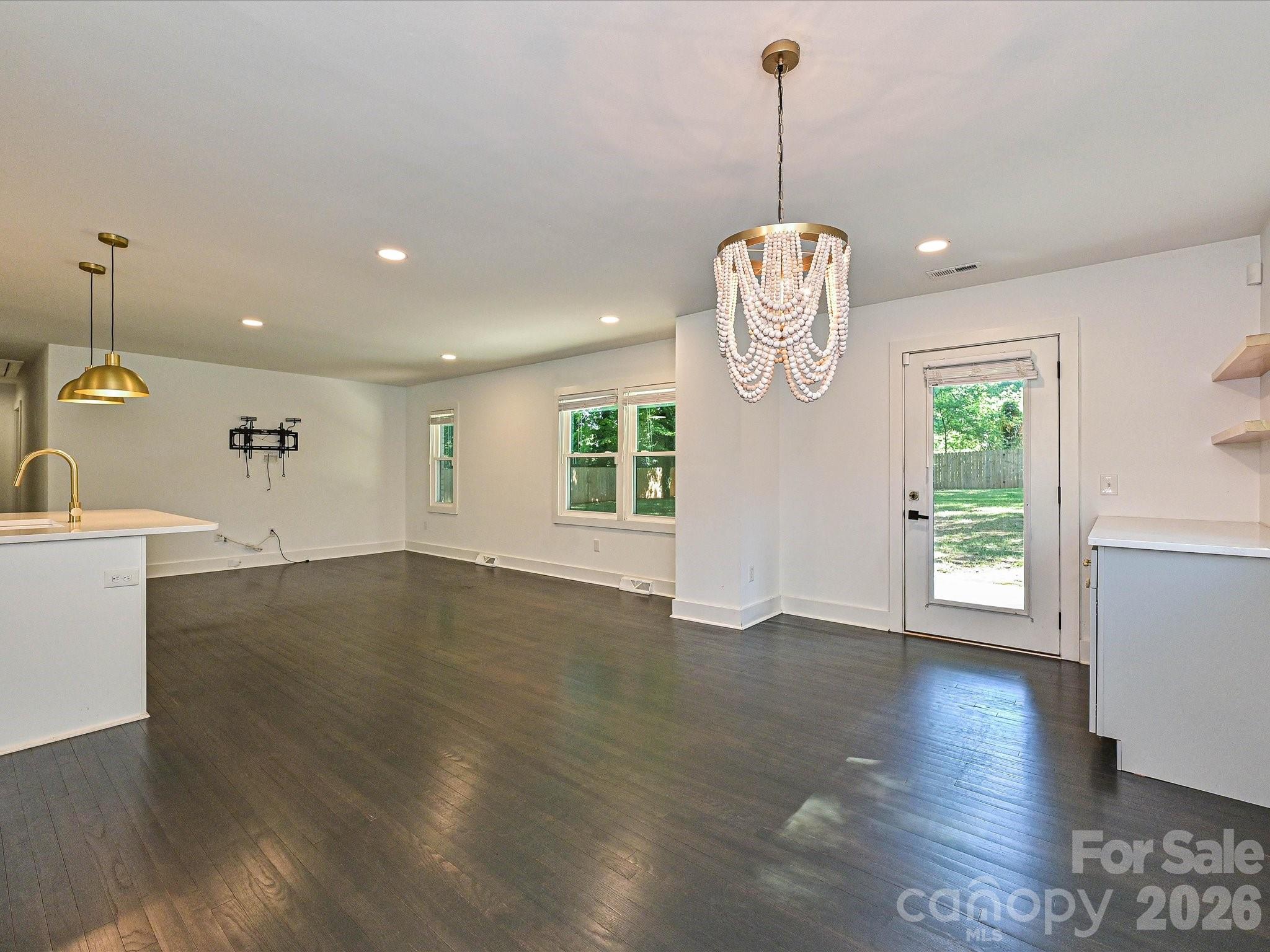 5623 Ruth Drive — Charlotte