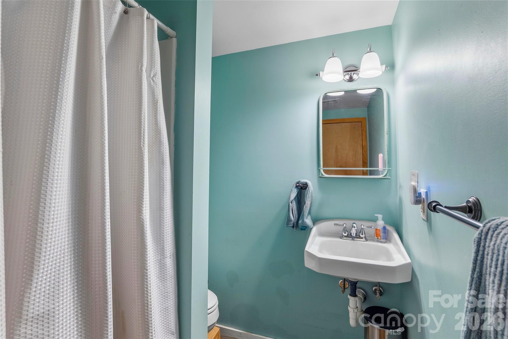 1574 Cashiers Valley Road — Brevard