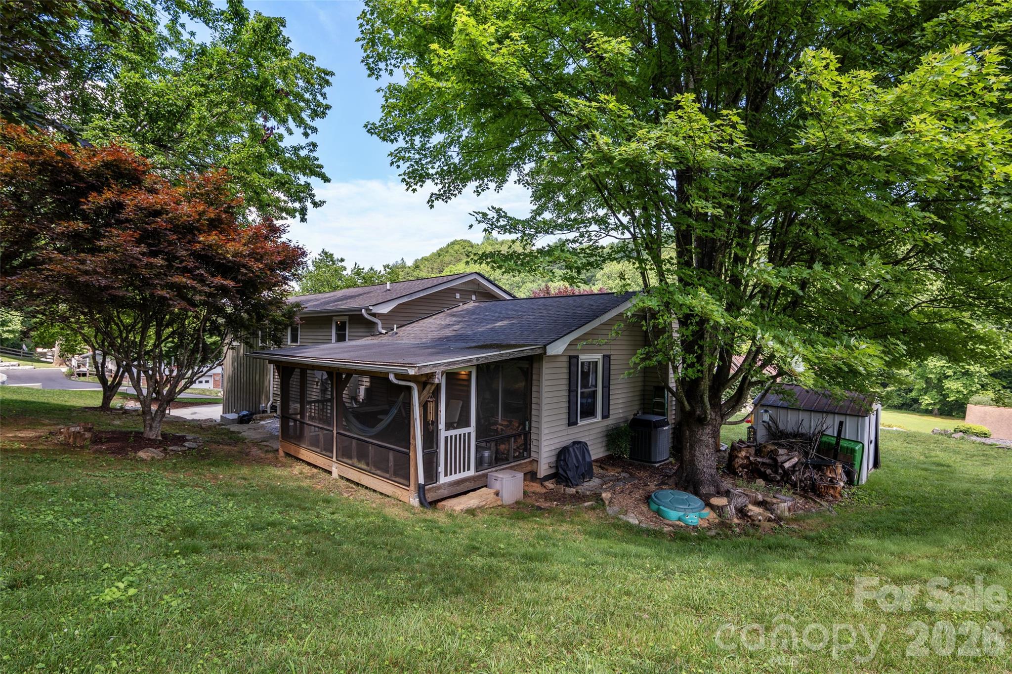 1574 Cashiers Valley Road — Brevard