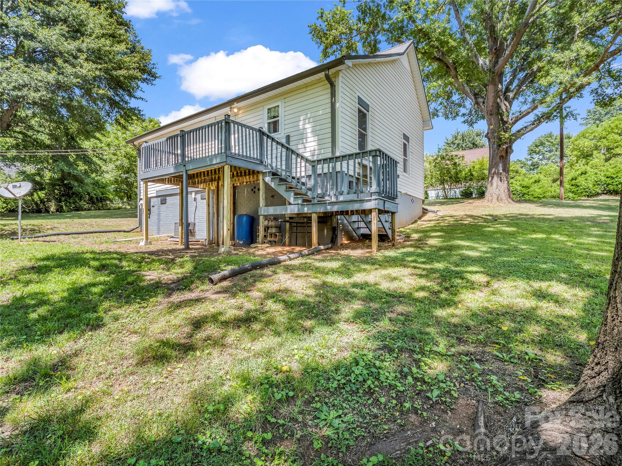 193 Middle Street — Ellenboro
