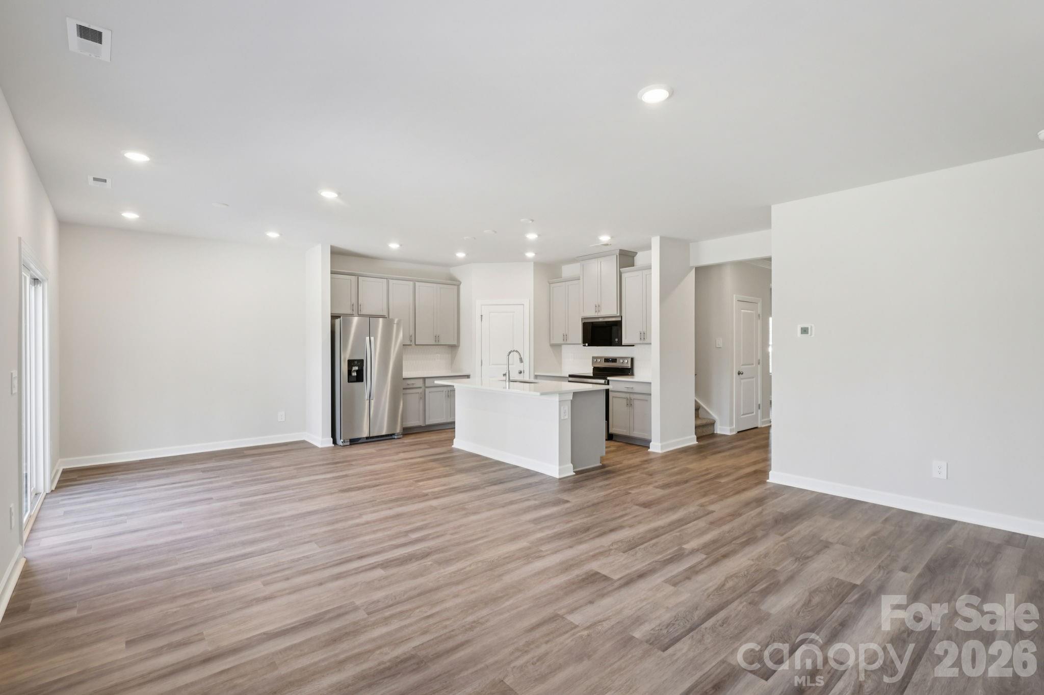 1605 Harper Landing Boulevard — Stanley