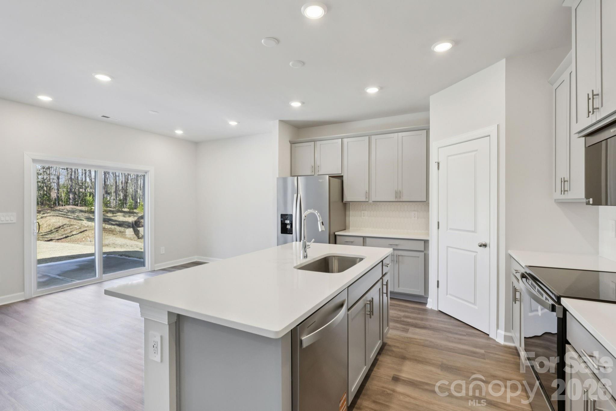 1605 Harper Landing Boulevard — Stanley