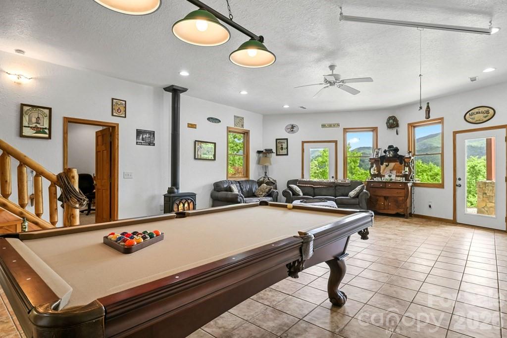 1188 Tobacco Branch Road — Almond