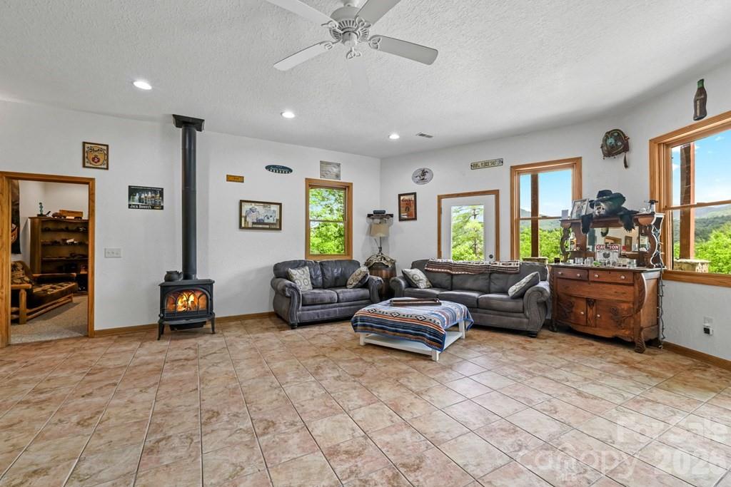 1188 Tobacco Branch Road — Almond