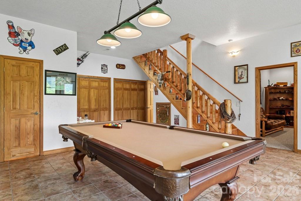 1188 Tobacco Branch Road — Almond