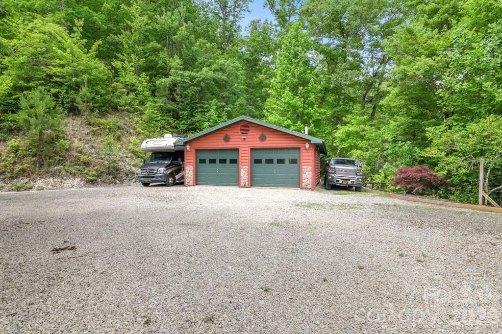 1188 Tobacco Branch Road — Almond