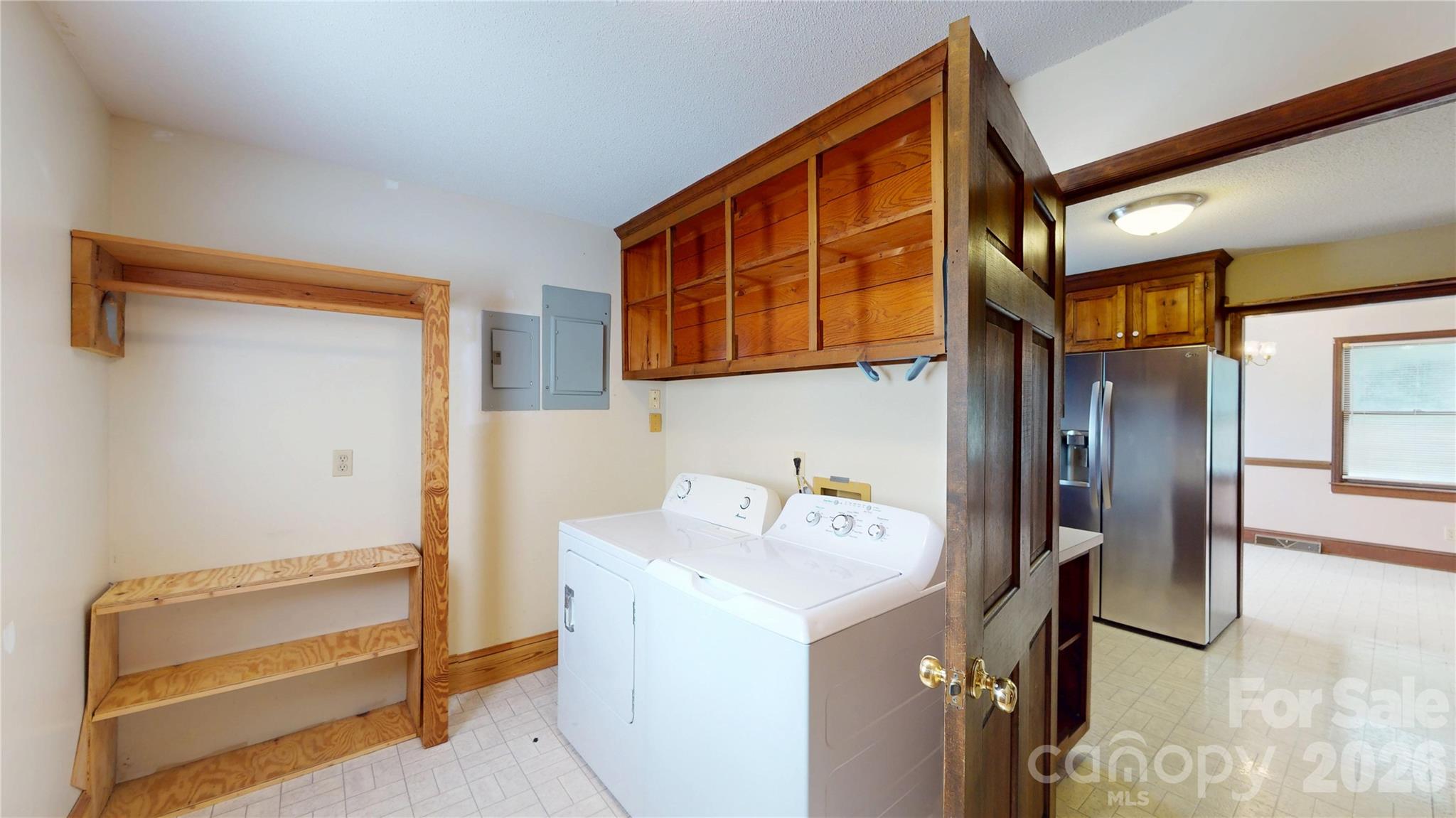 3033 Grassy Lane — Monroe