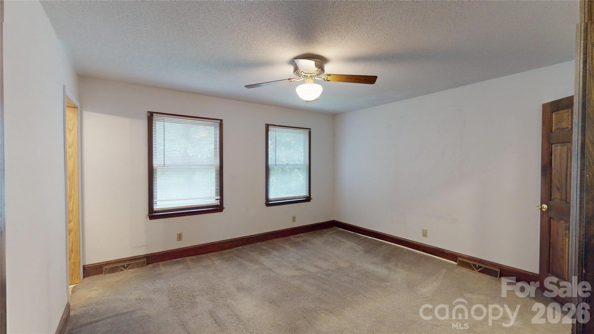 3033 Grassy Lane — Monroe