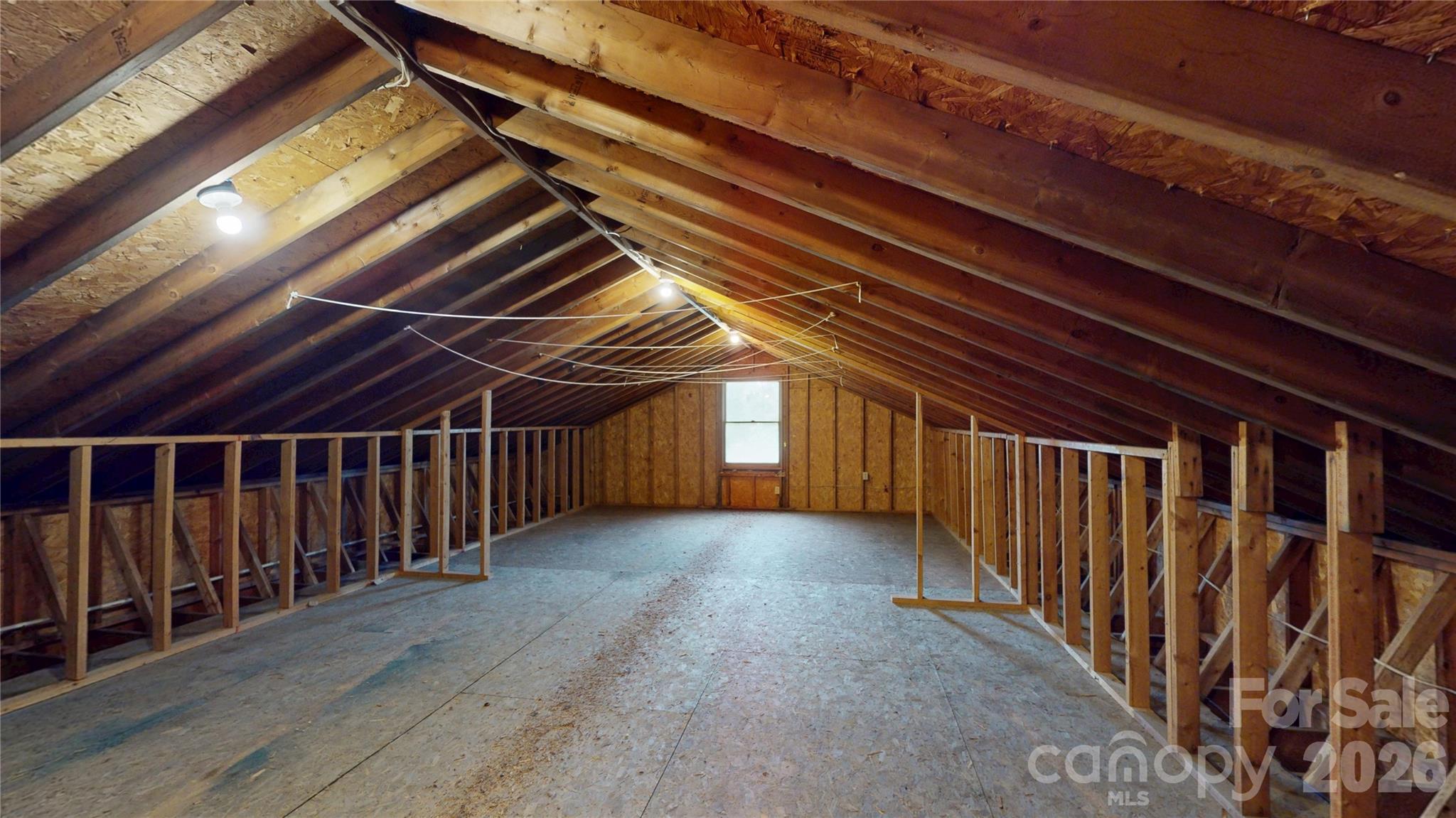 3033 Grassy Lane — Monroe