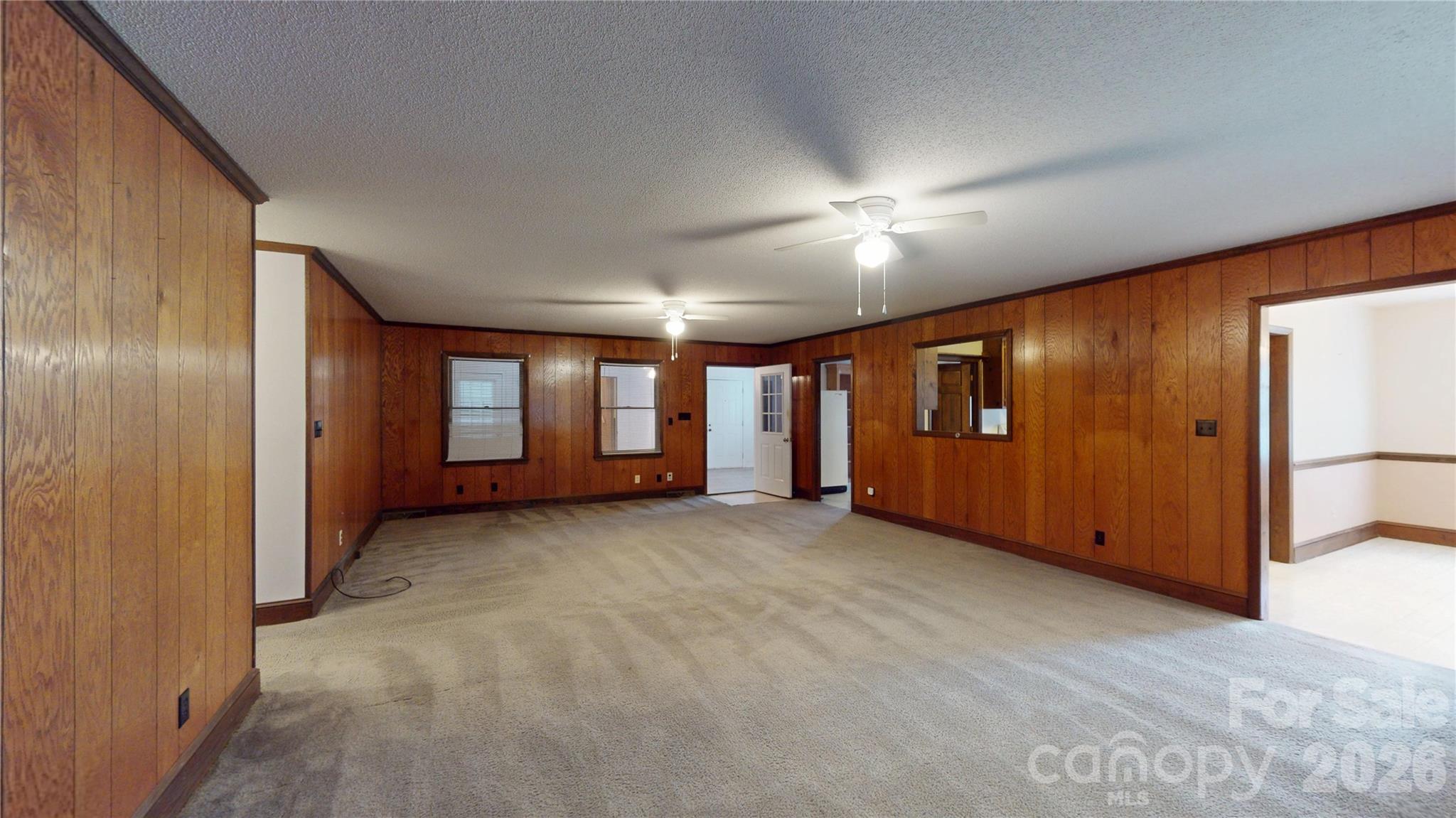 3033 Grassy Lane — Monroe