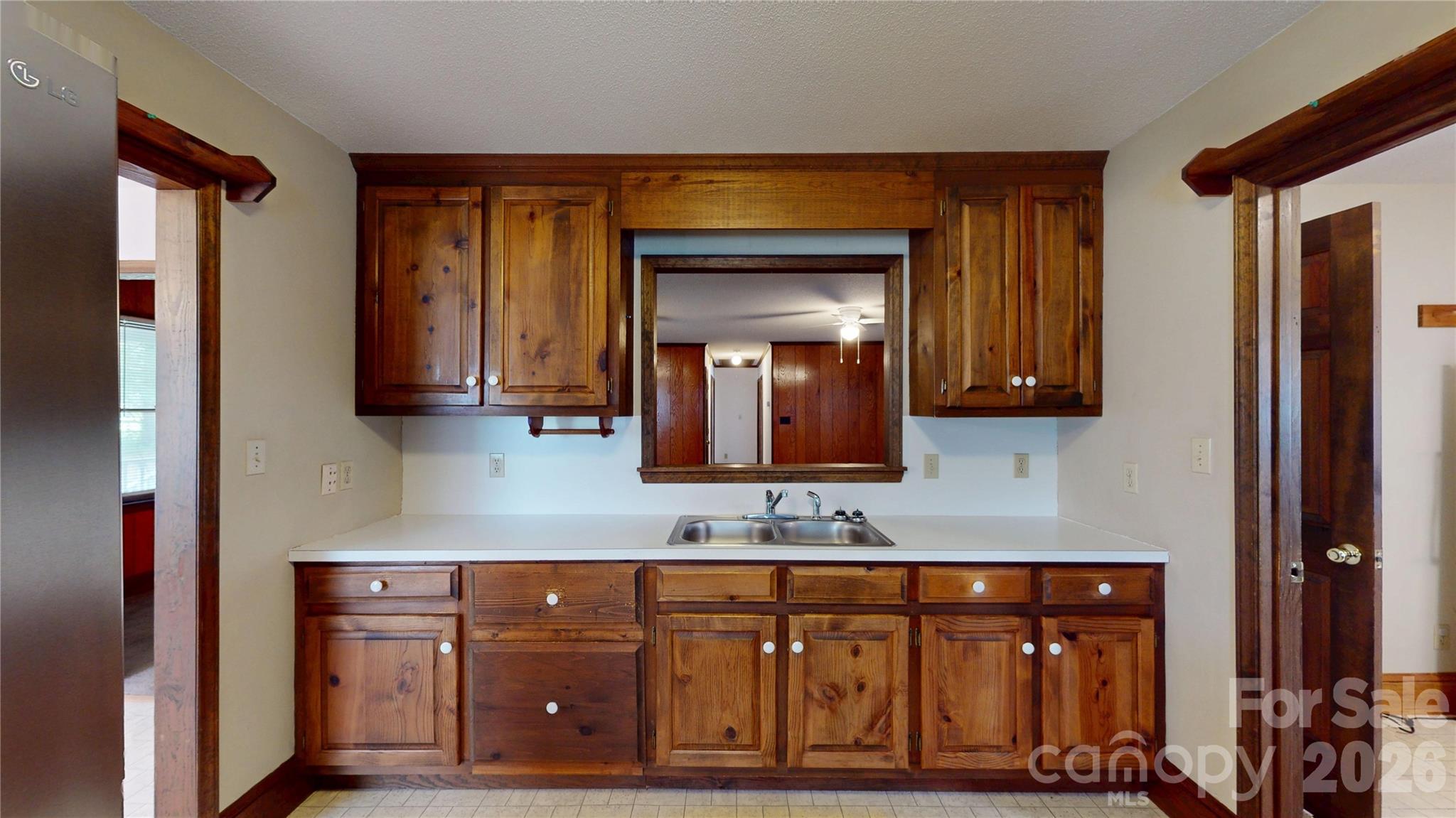 3033 Grassy Lane — Monroe