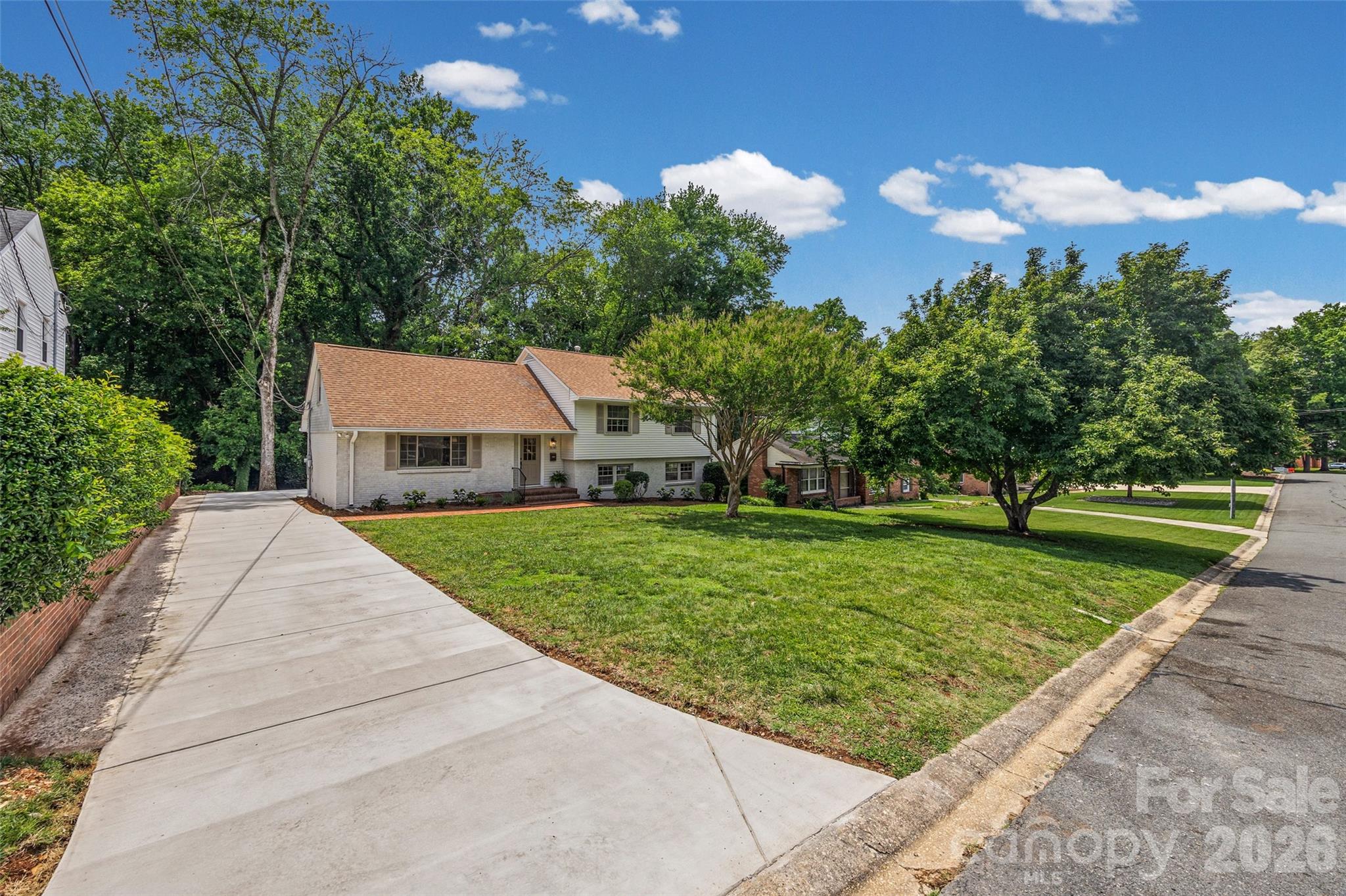 3130 Spring Valley Road — Charlotte
