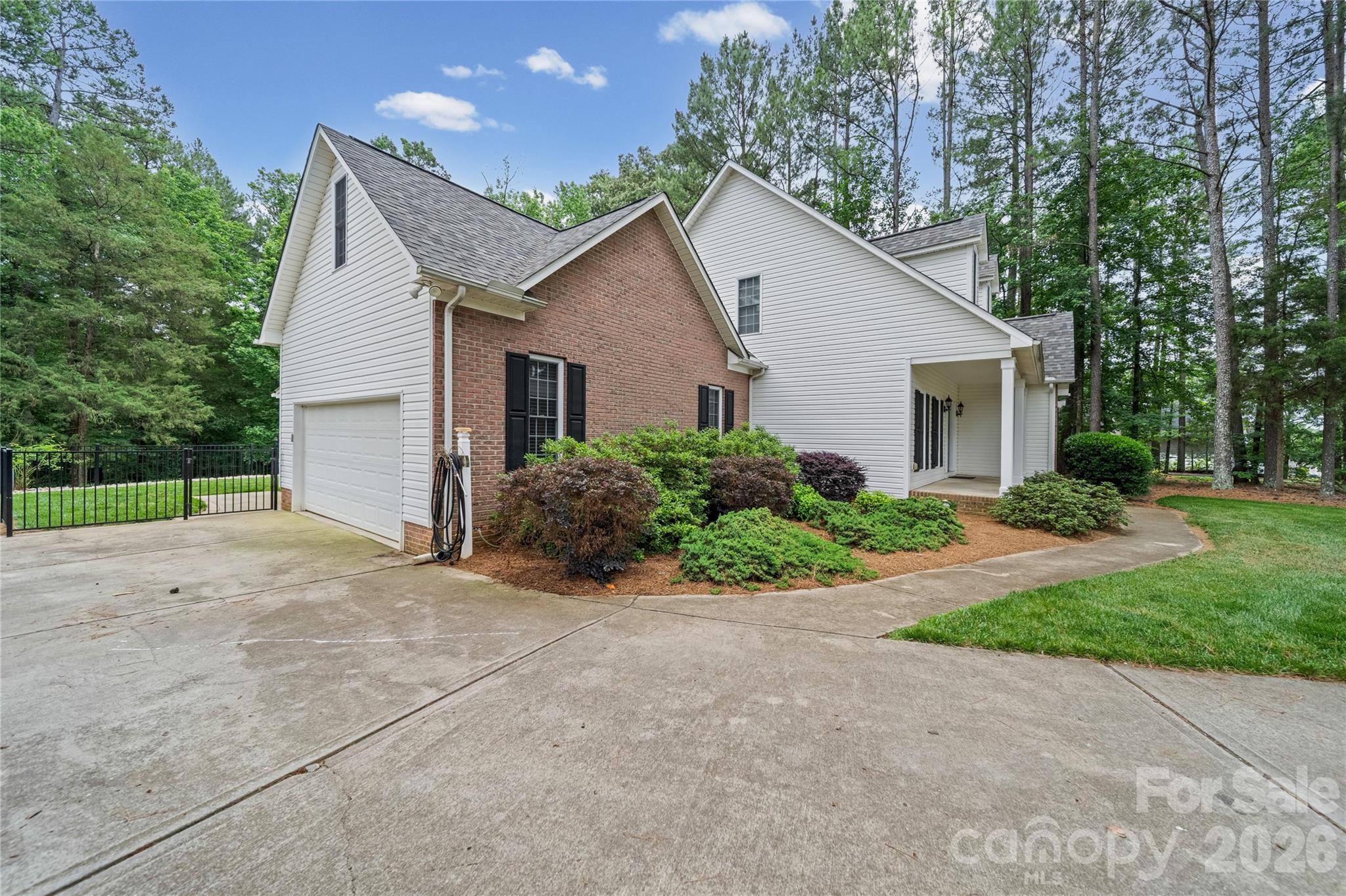 8871 Erbach Lane — Mount Pleasant