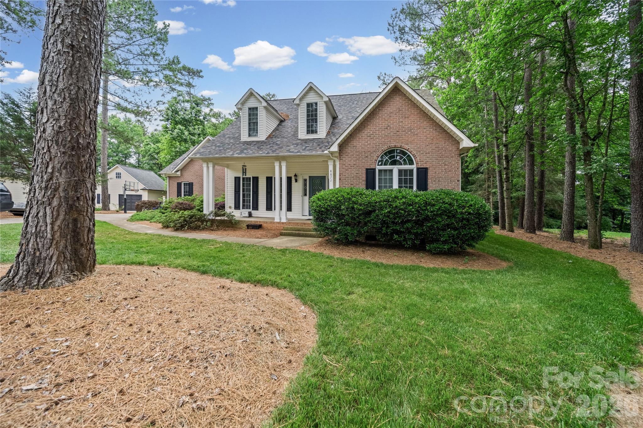 8871 Erbach Lane — Mount Pleasant