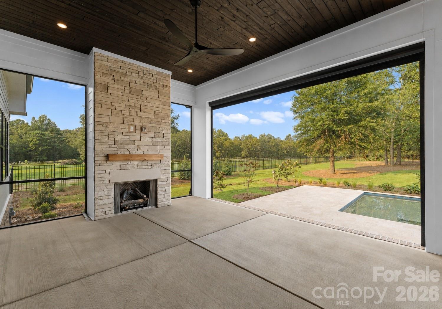 8903 New Town Road — Waxhaw