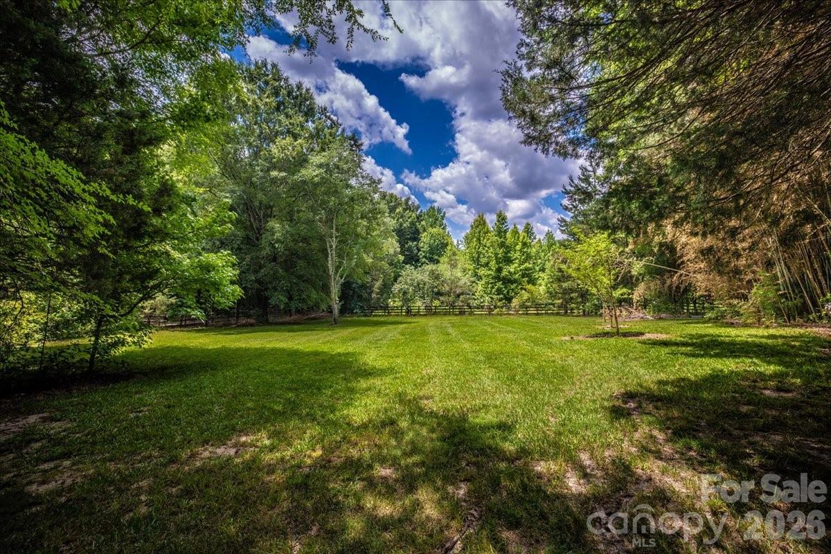 8903 New Town Road — Waxhaw