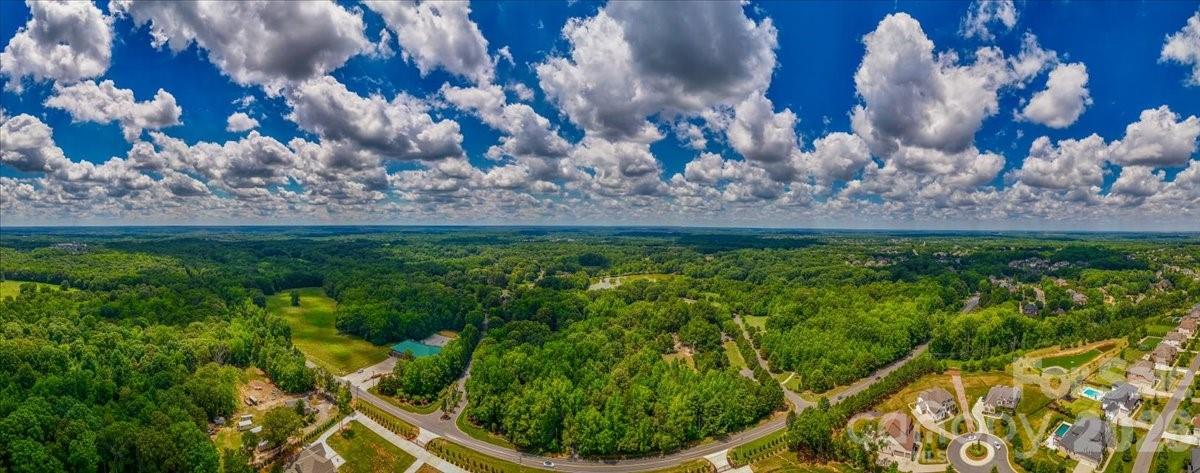 8903 New Town Road — Waxhaw