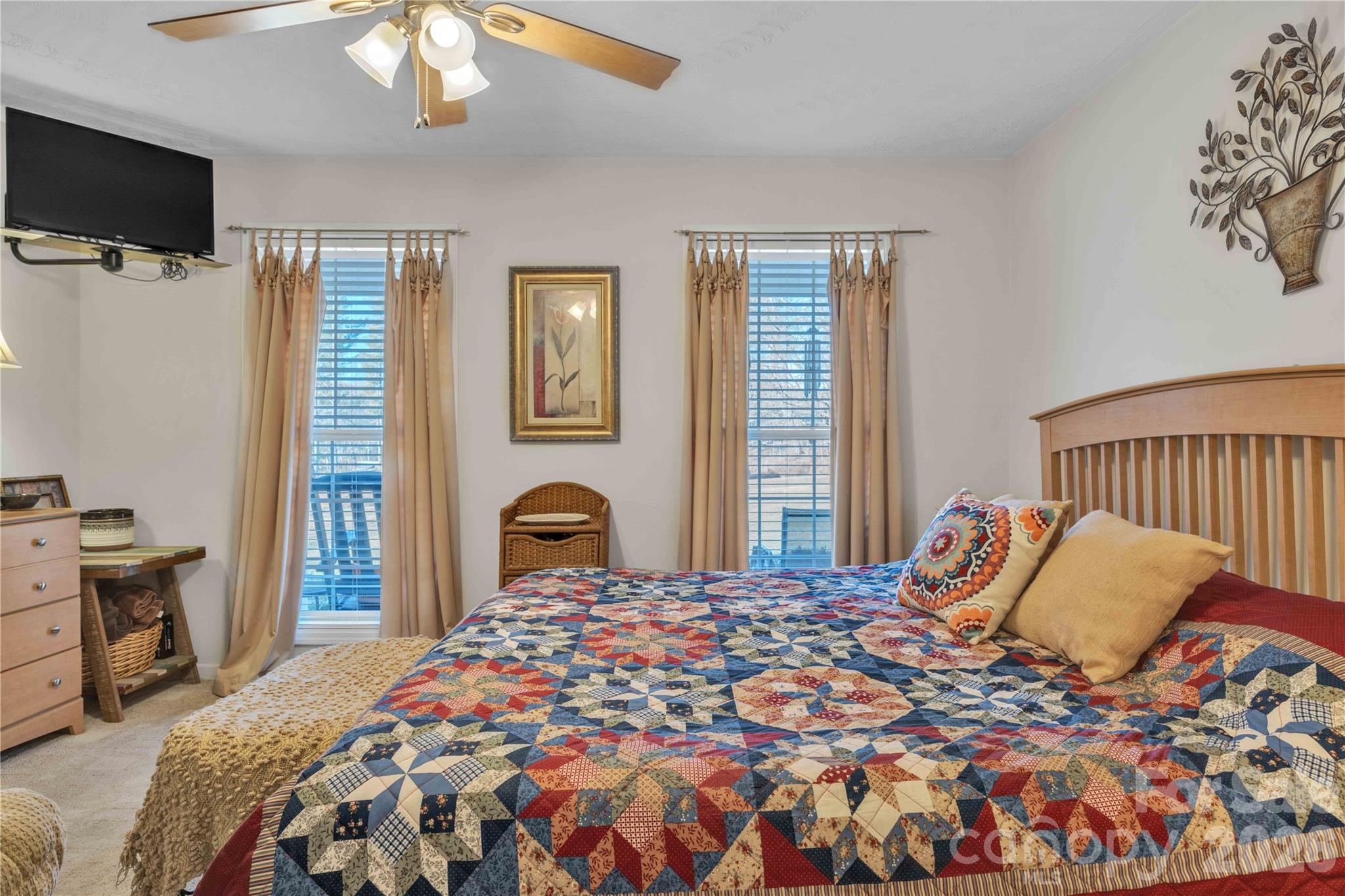 57 Riverview Road — Taylorsville