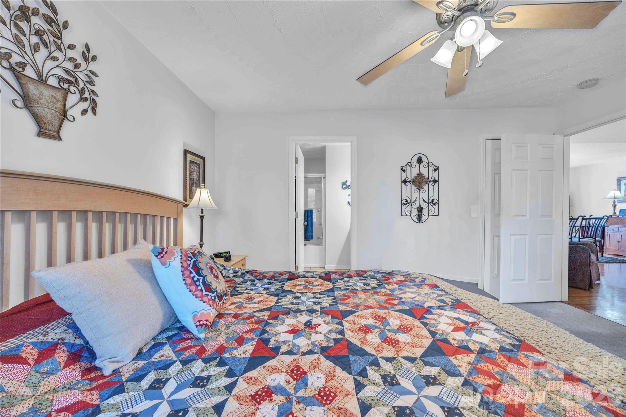 57 Riverview Road — Taylorsville
