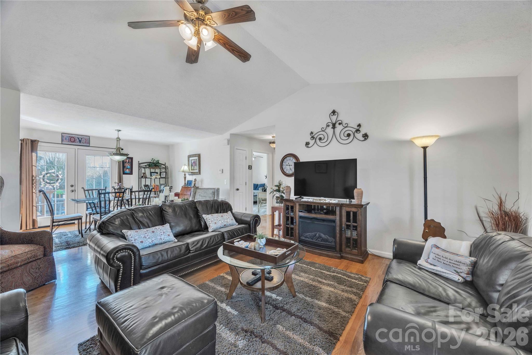 57 Riverview Road — Taylorsville