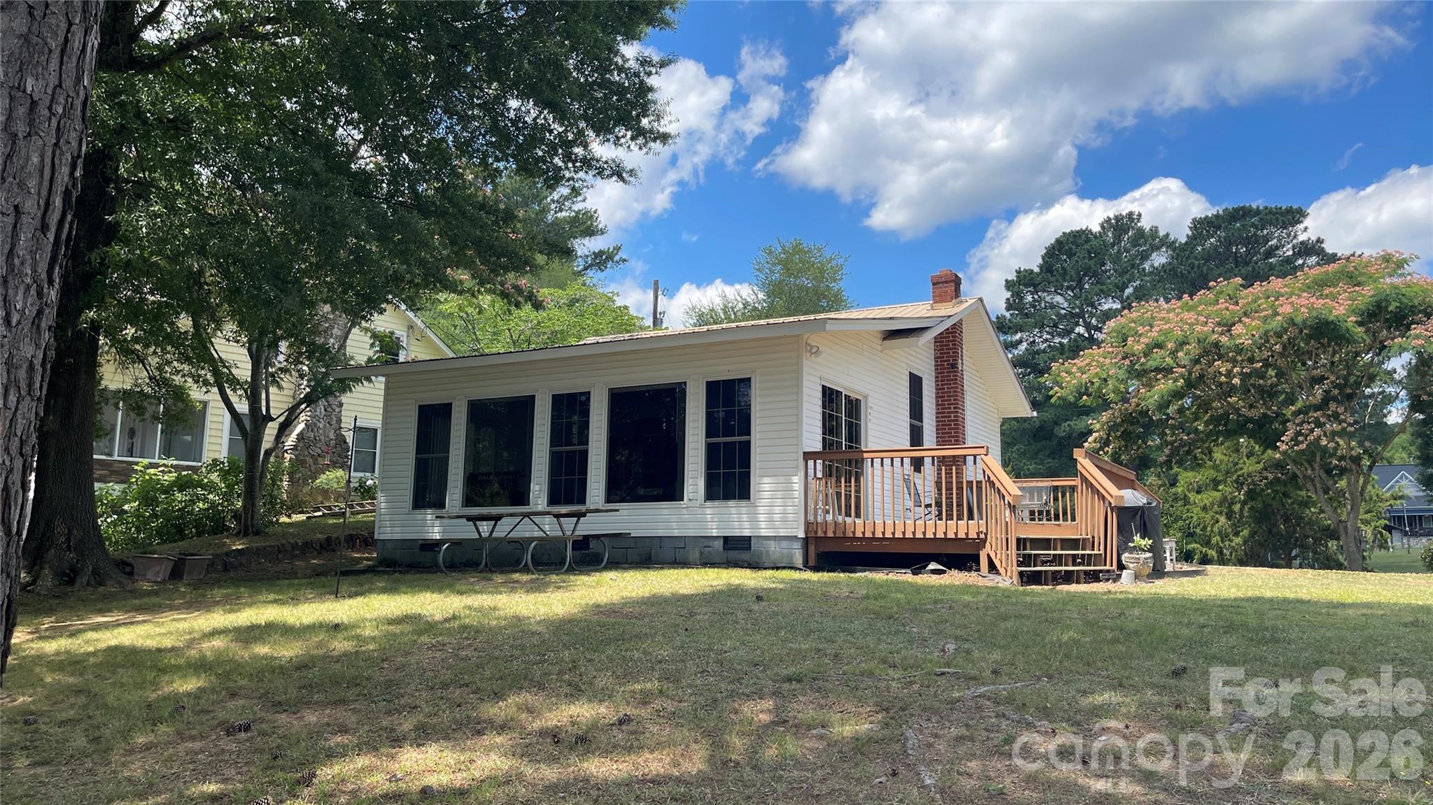 128 Curran Point Drive — Norwood