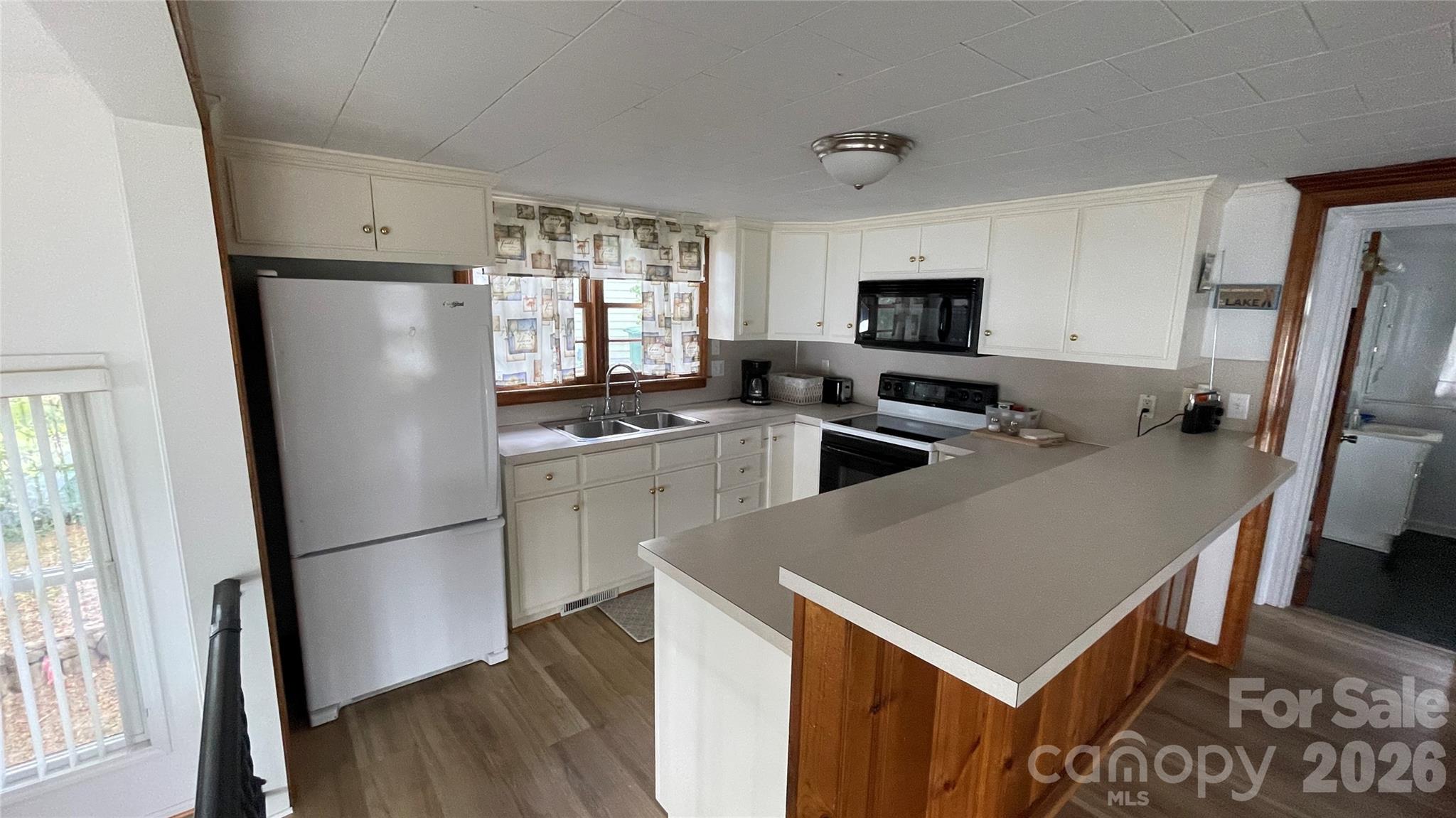 128 Curran Point Drive — Norwood