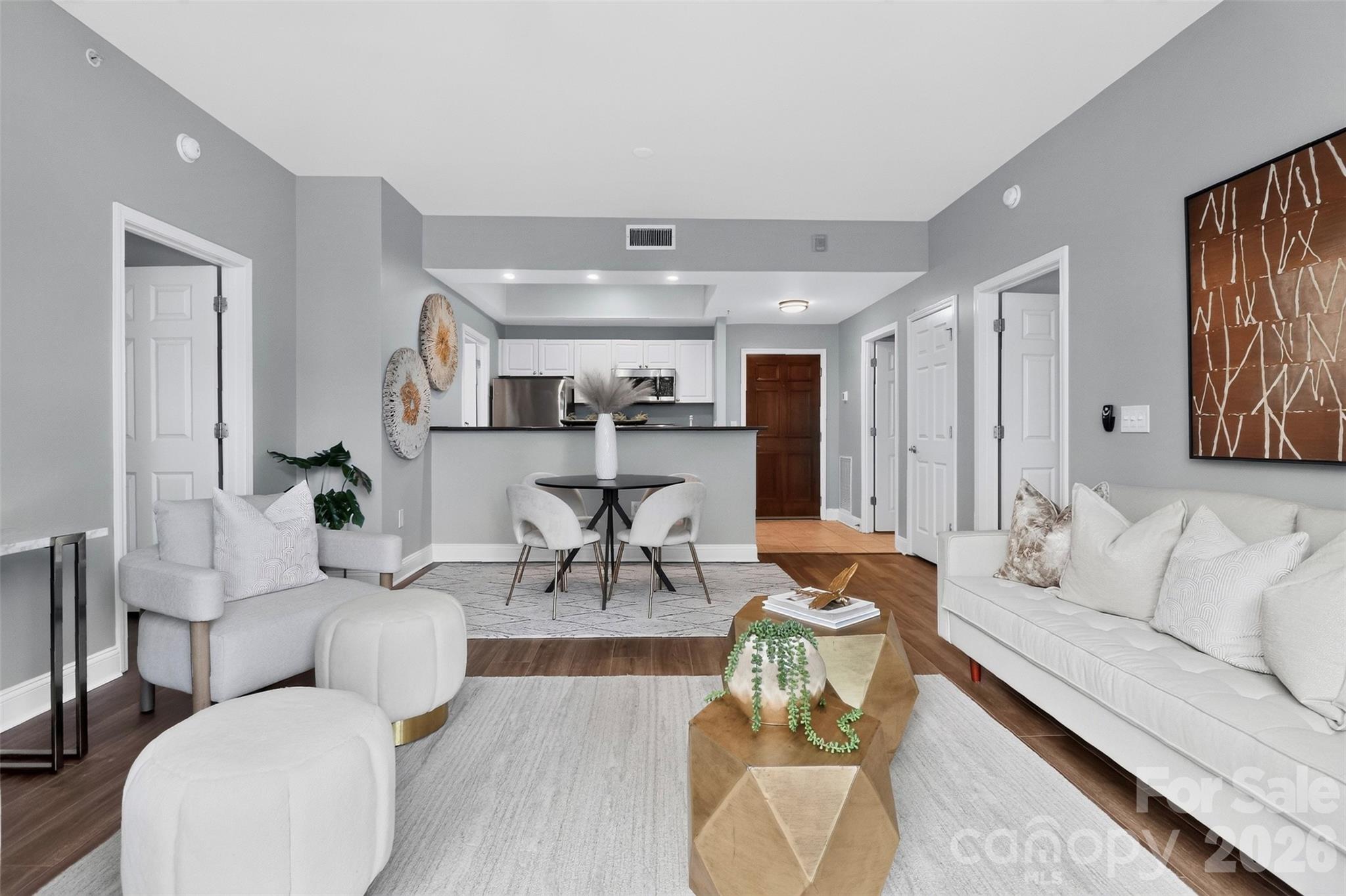300 W 5th Street #609 — Charlotte