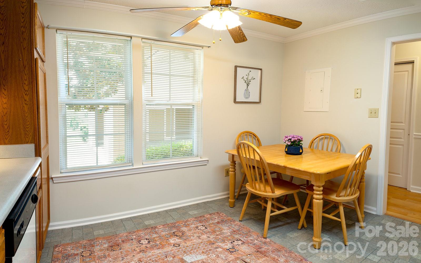 102 Rough Point Court — Asheville