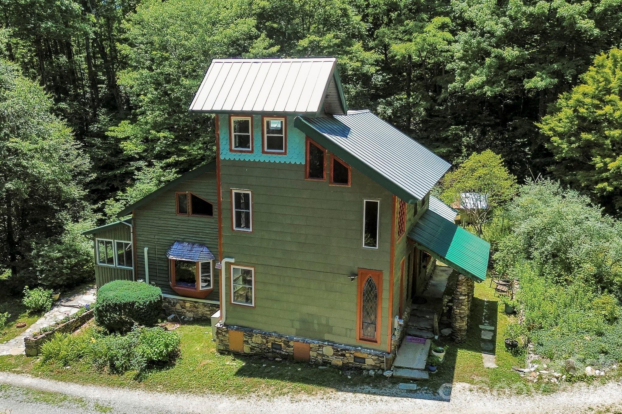 173 Camp Elliott Road — Black Mountain