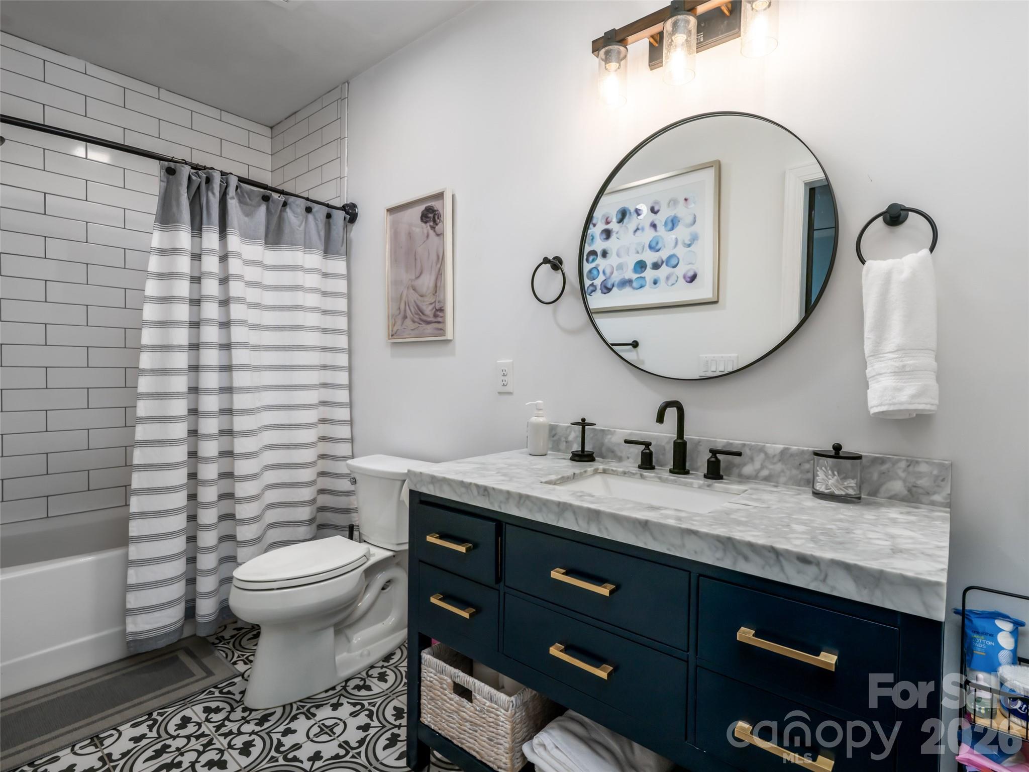 78 Boyd View Lane — Mills River