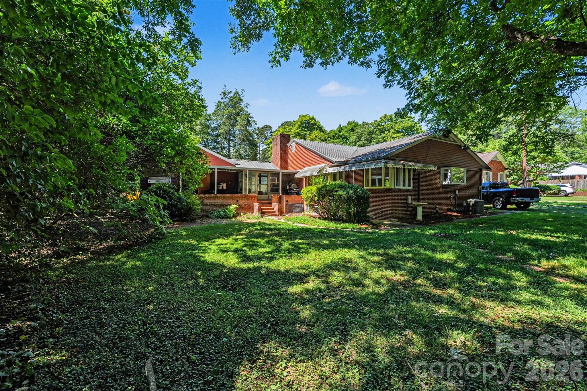 1612 Statesville Boulevard — Salisbury
