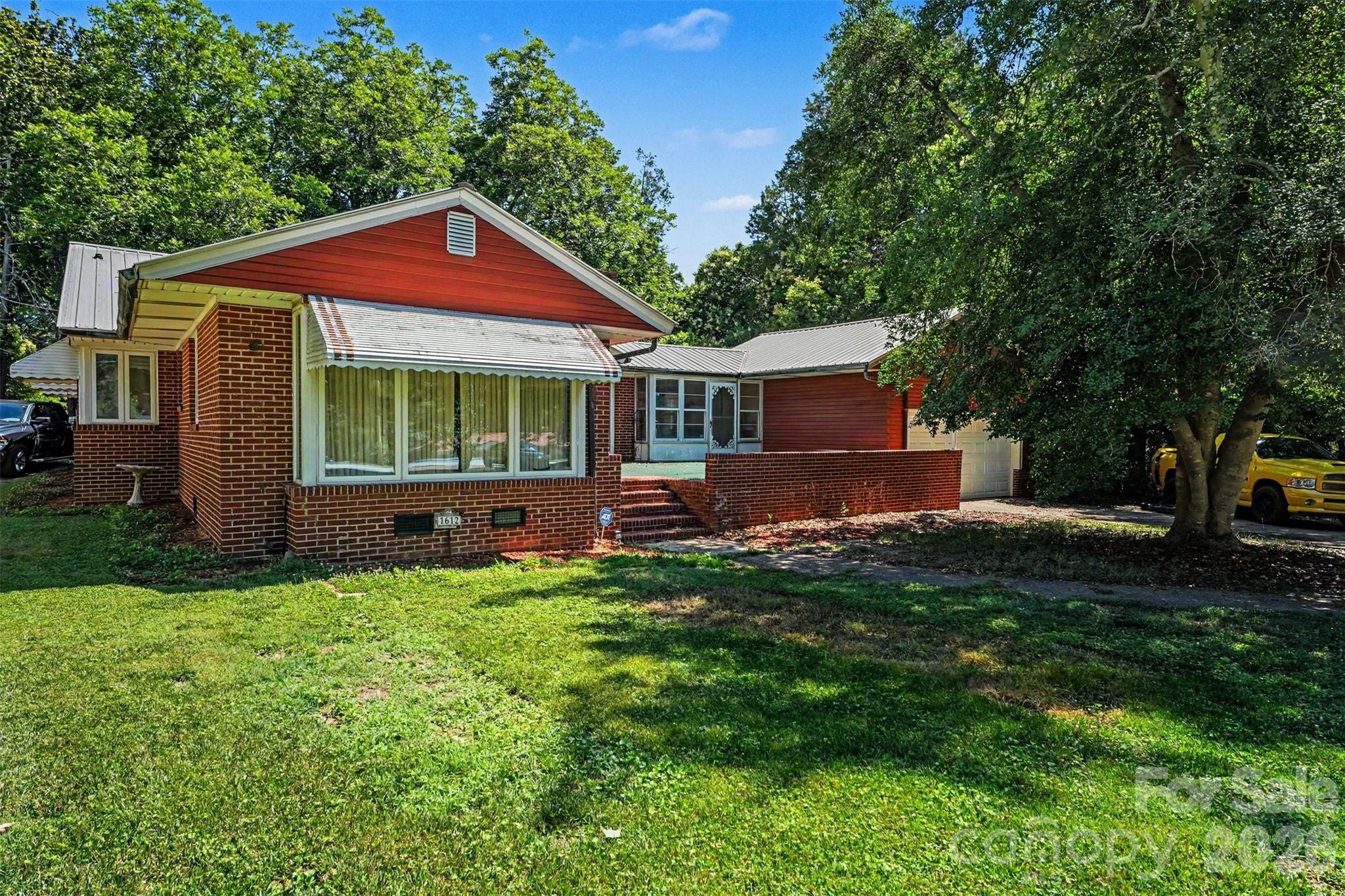 1612 Statesville Boulevard — Salisbury