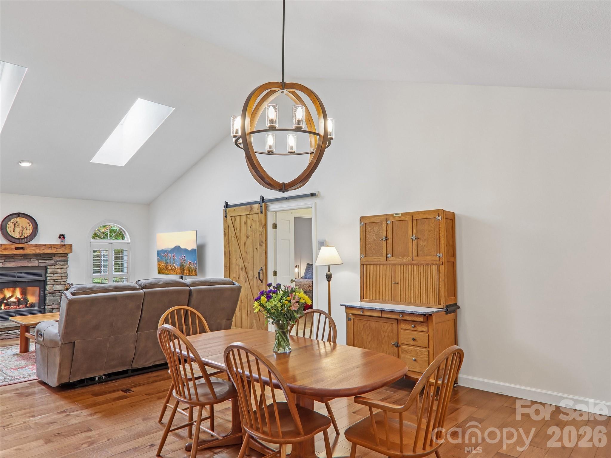 3106 Essex Path — Hendersonville