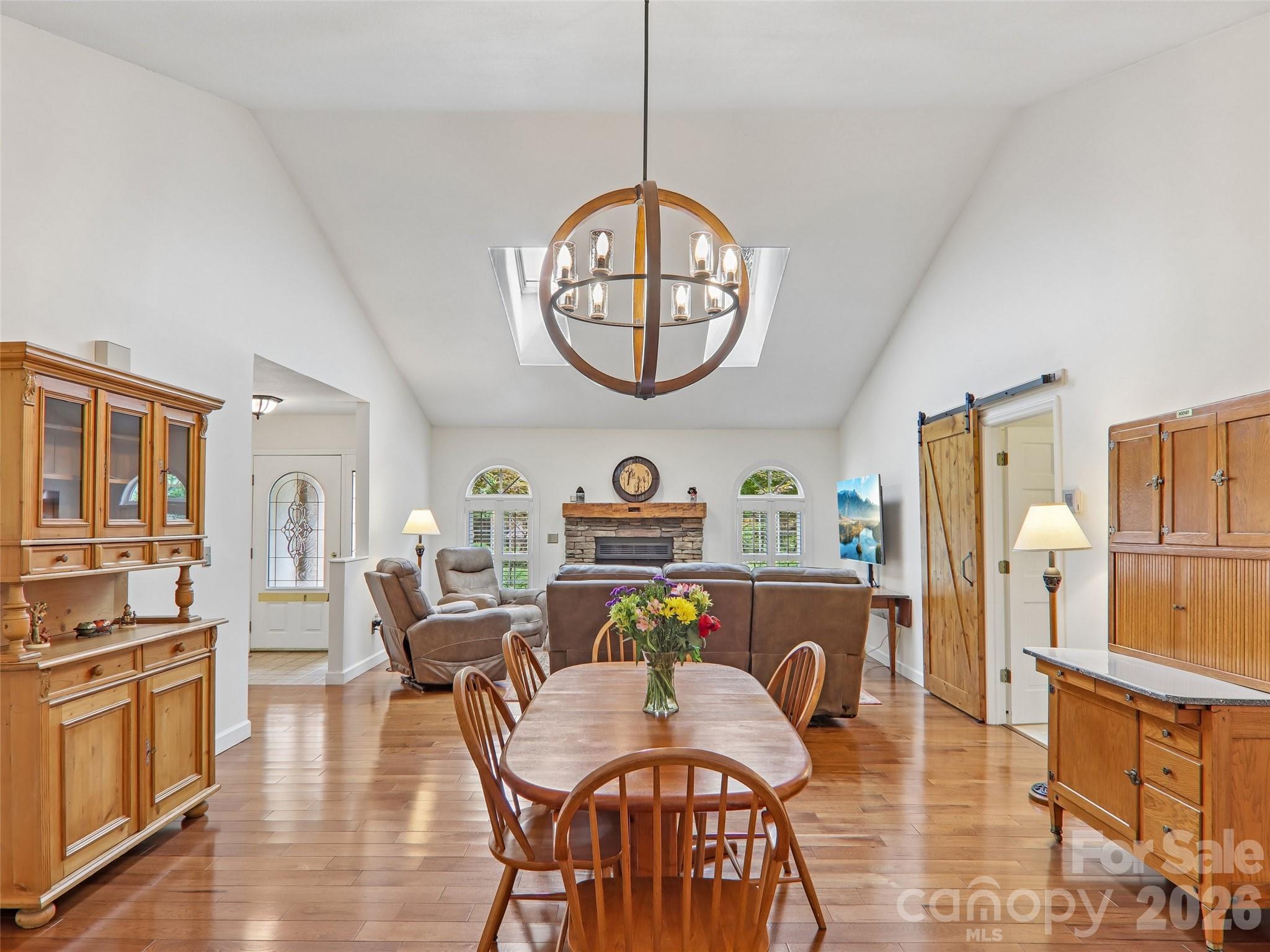 3106 Essex Path — Hendersonville