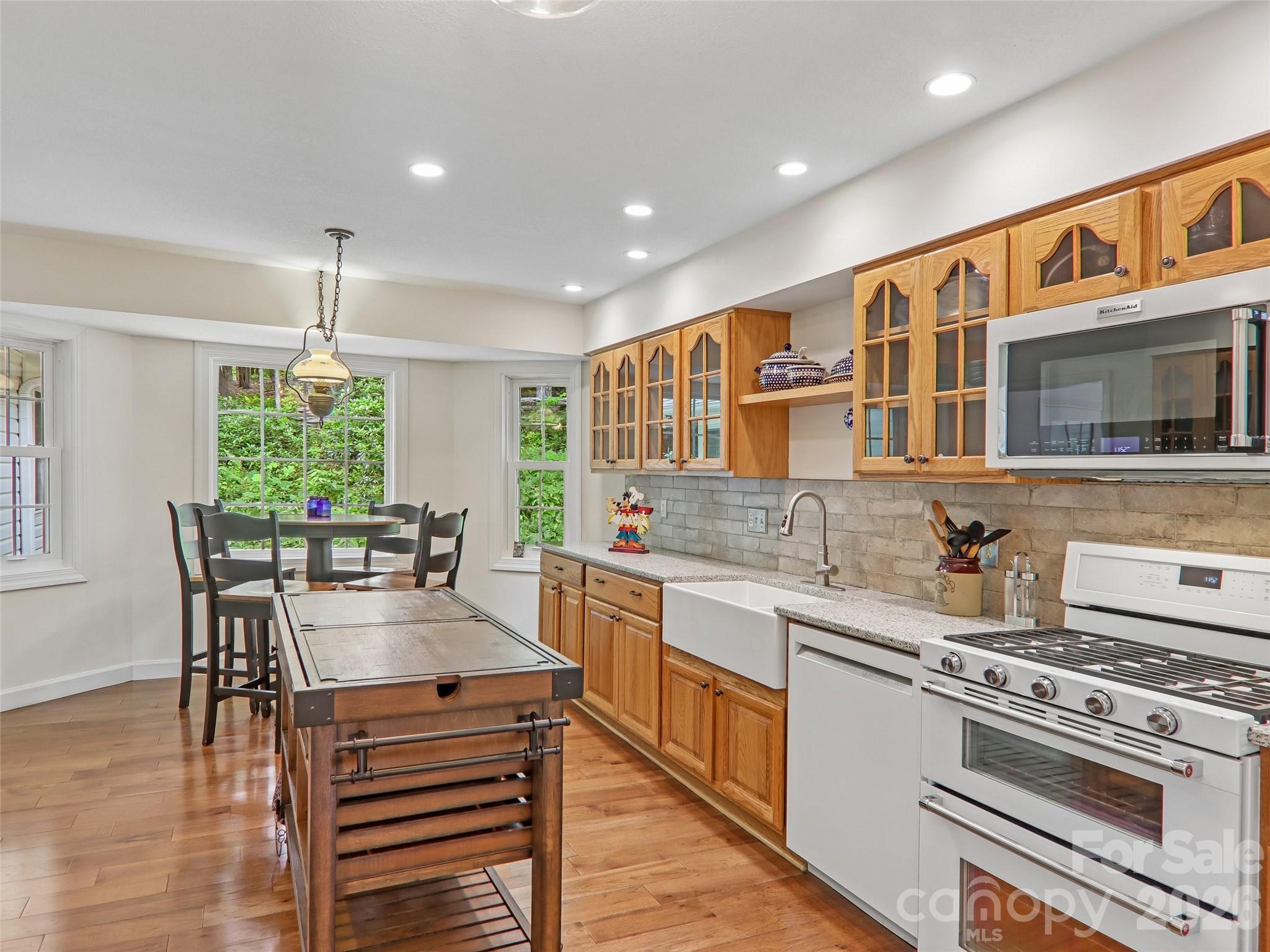 3106 Essex Path — Hendersonville