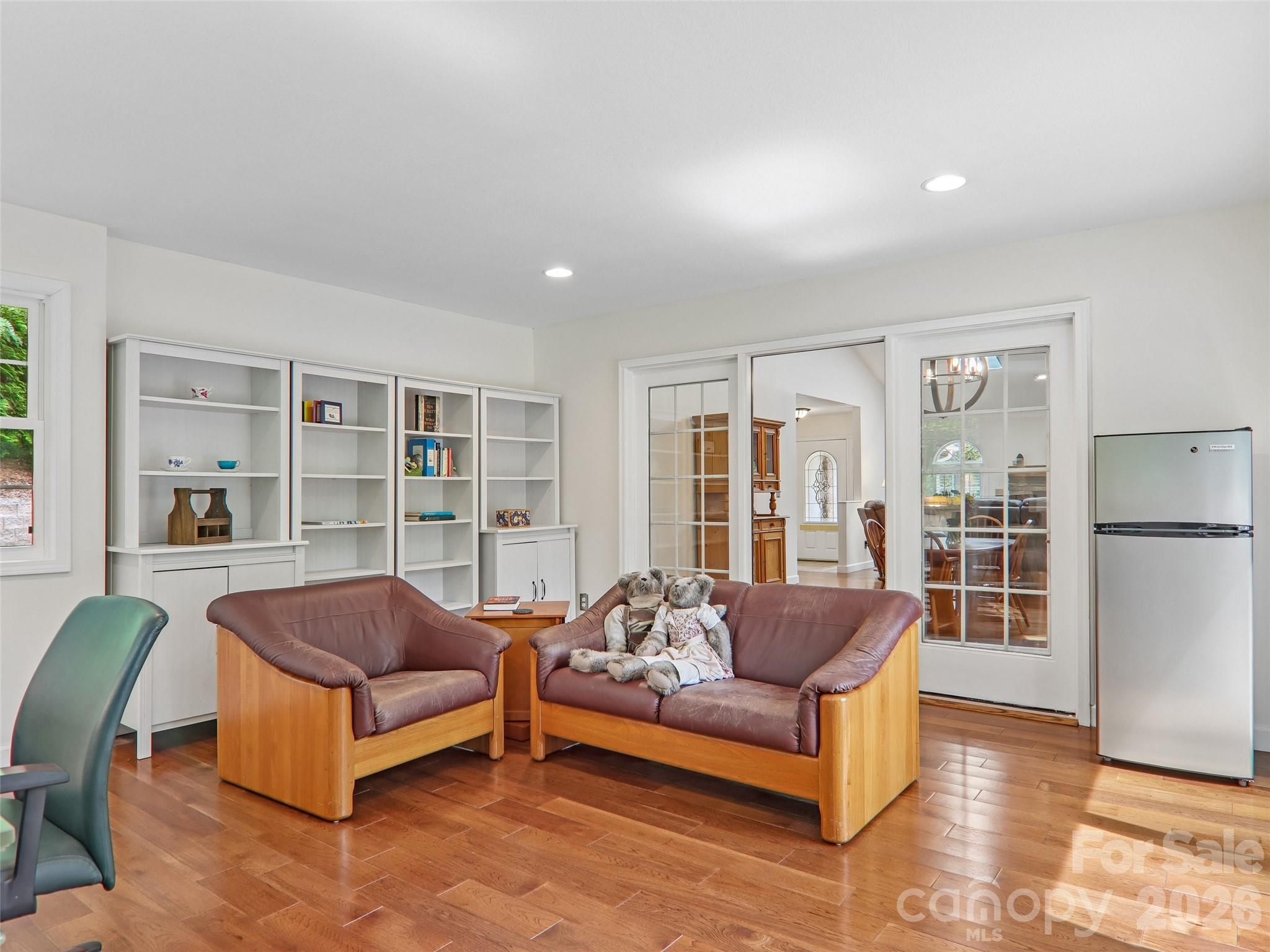 3106 Essex Path — Hendersonville