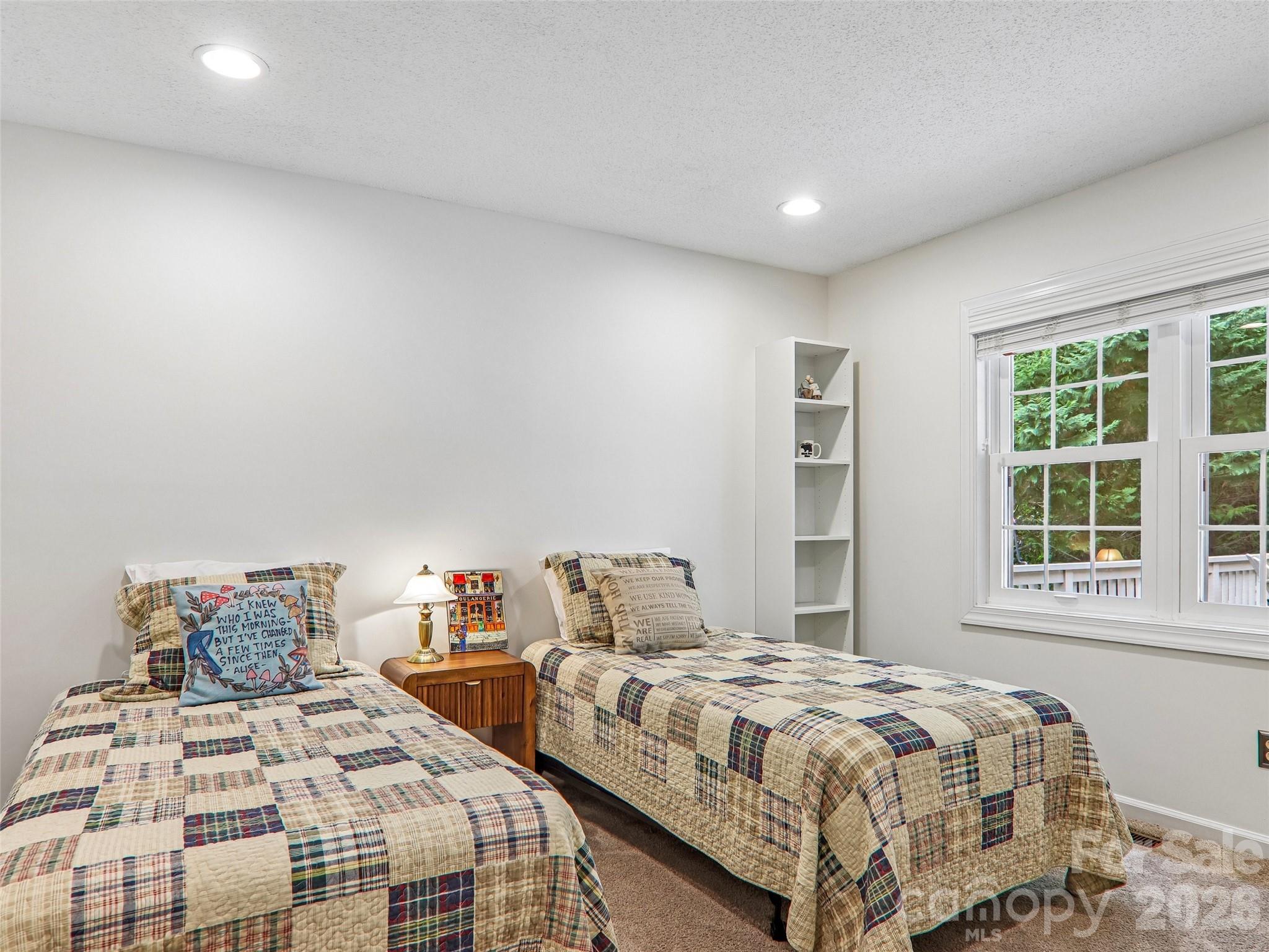3106 Essex Path — Hendersonville
