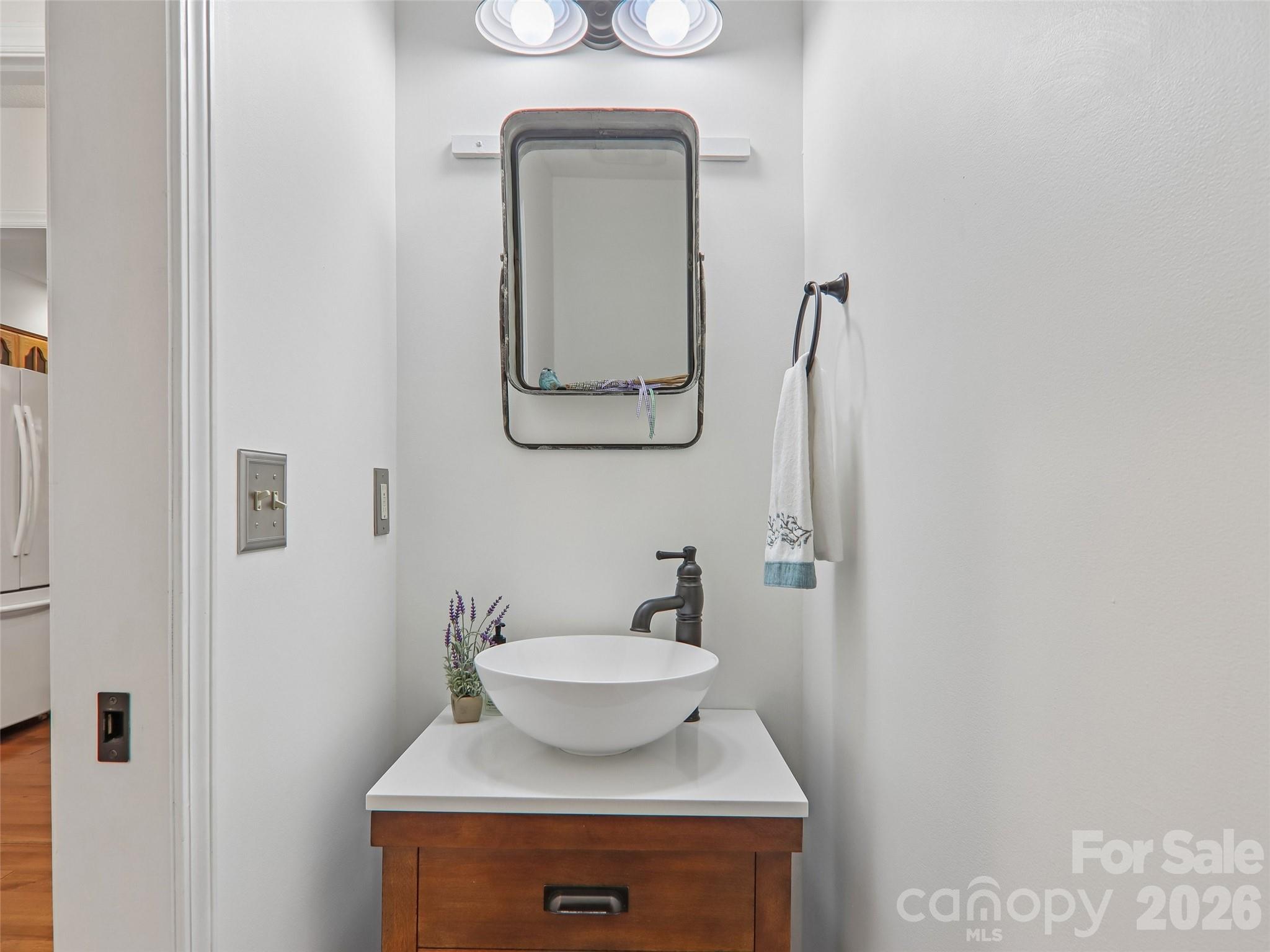 3106 Essex Path — Hendersonville