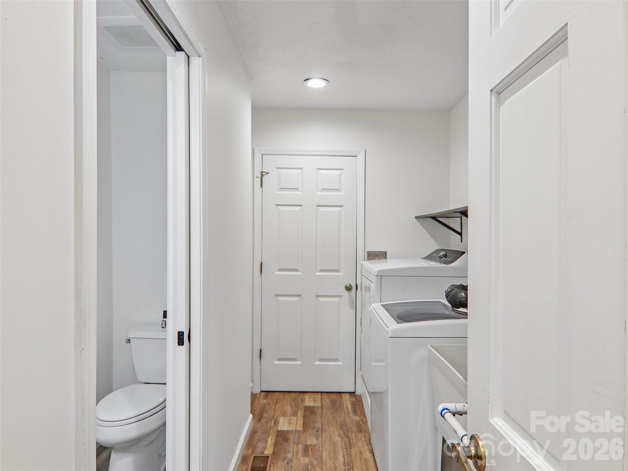 3106 Essex Path — Hendersonville