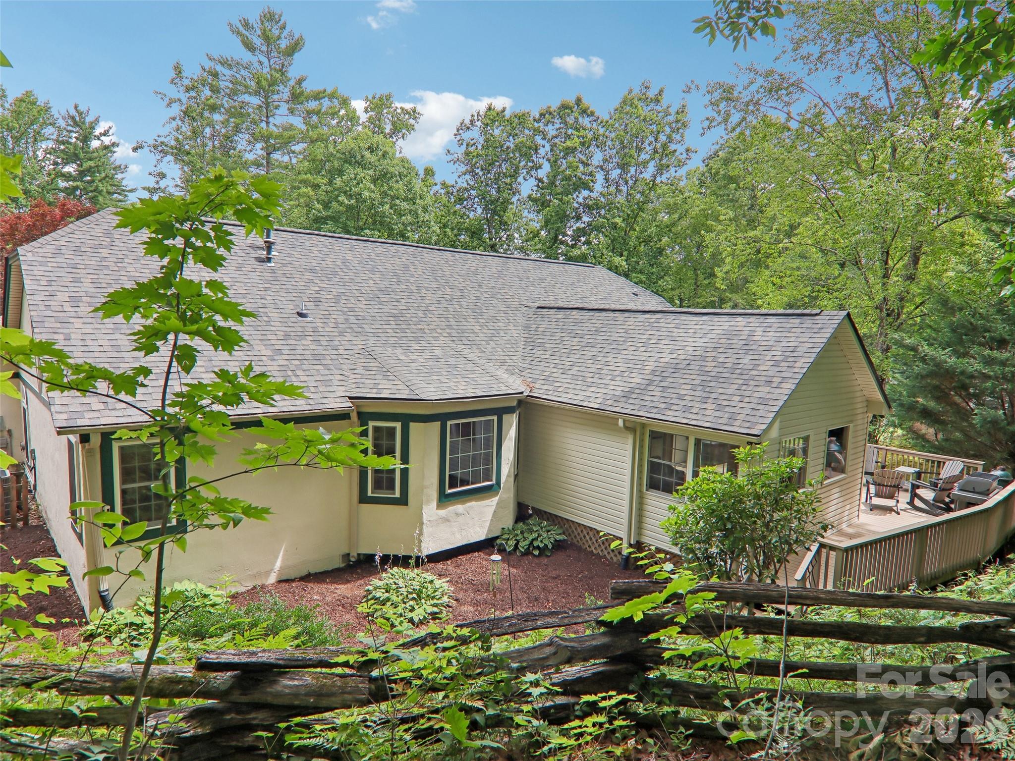 3106 Essex Path — Hendersonville