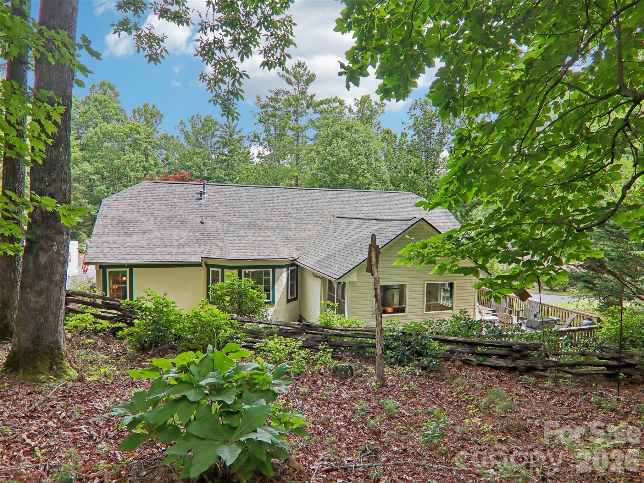 3106 Essex Path — Hendersonville