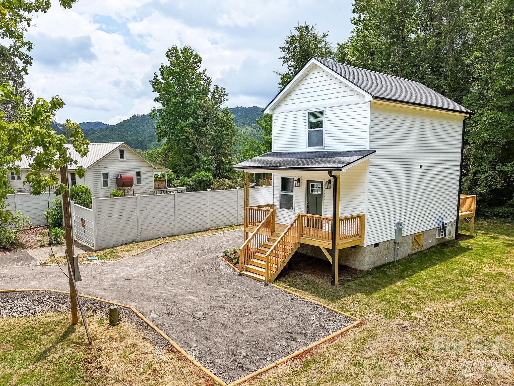 58 Taft Street — Black Mountain