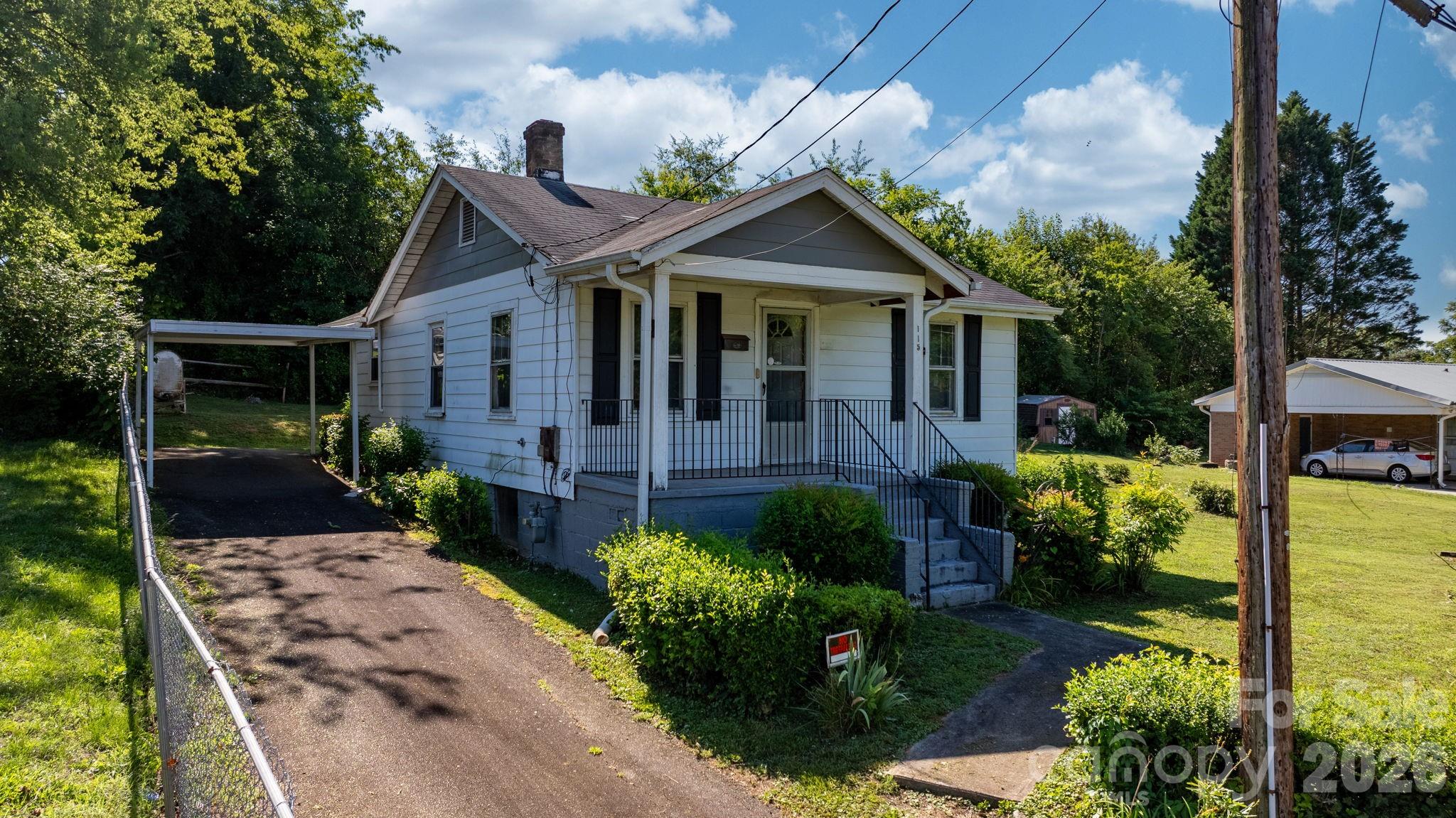 115 Brackett Street — Morganton