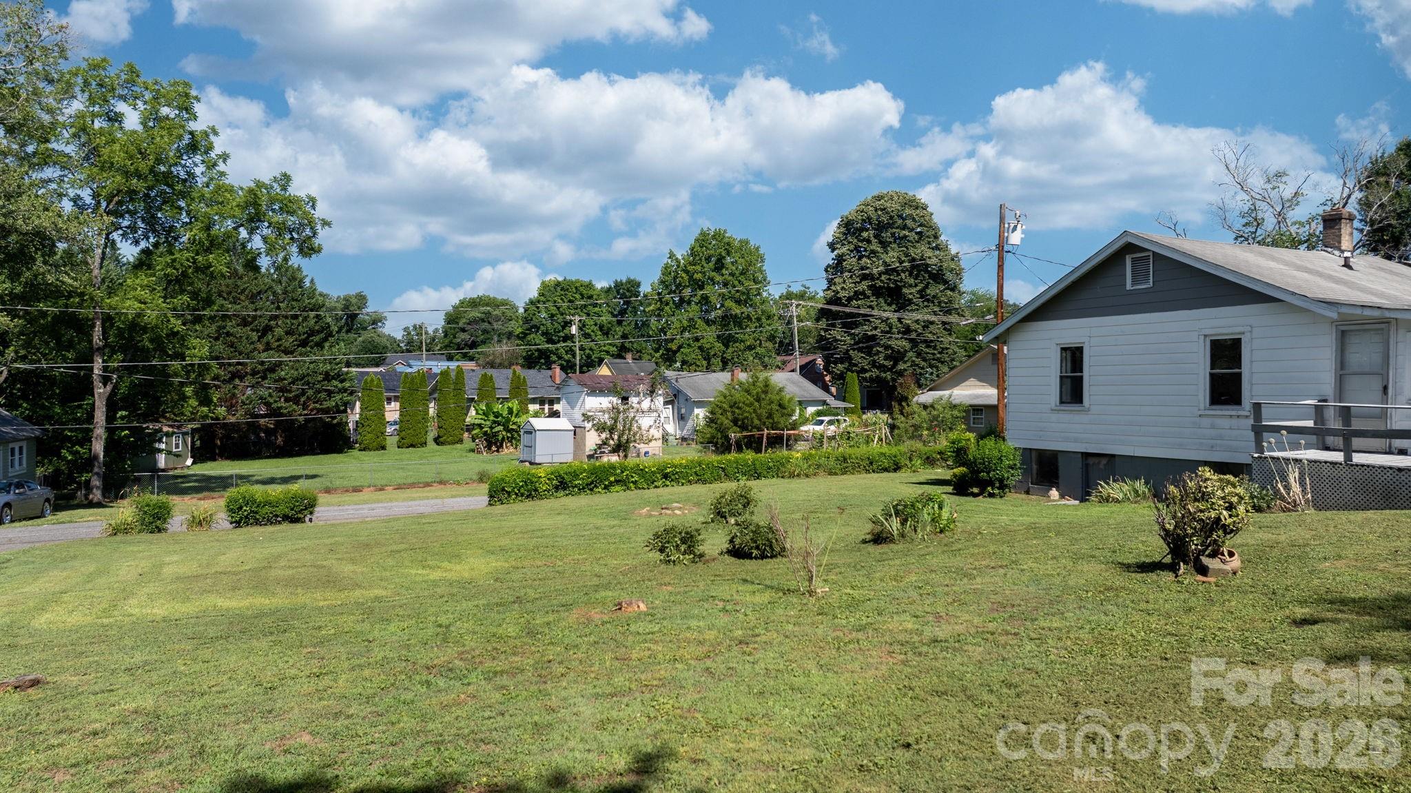 115 Brackett Street — Morganton