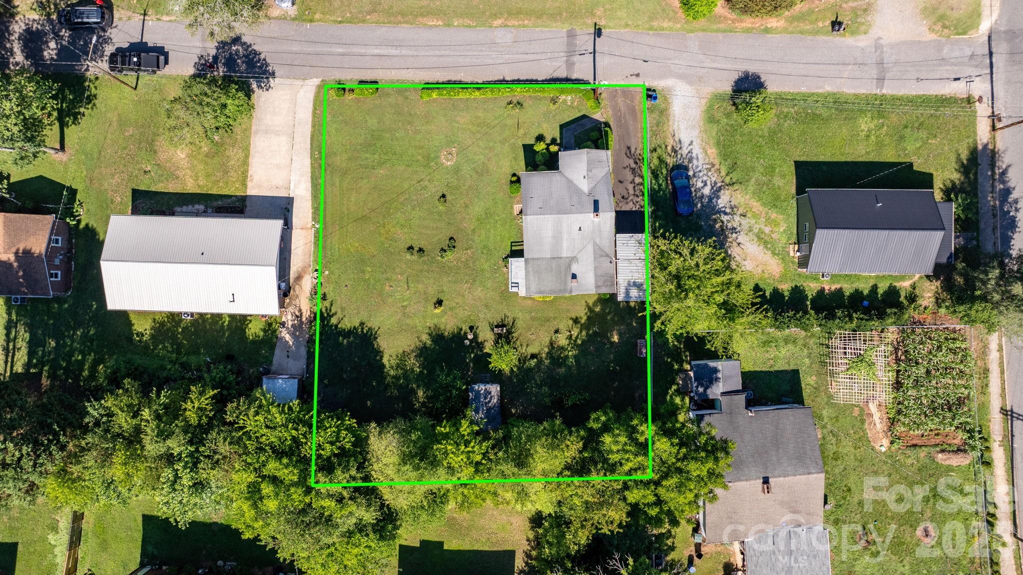 115 Brackett Street — Morganton