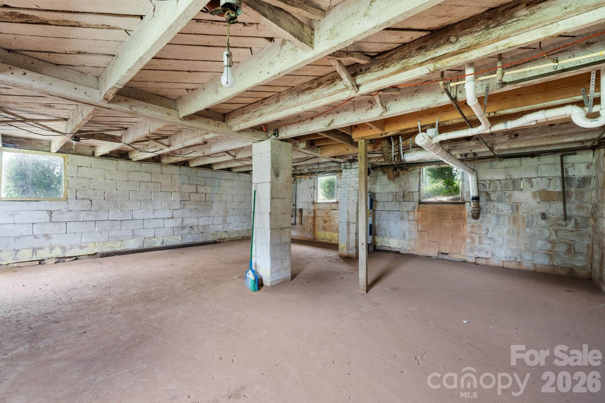 115 Brackett Street — Morganton