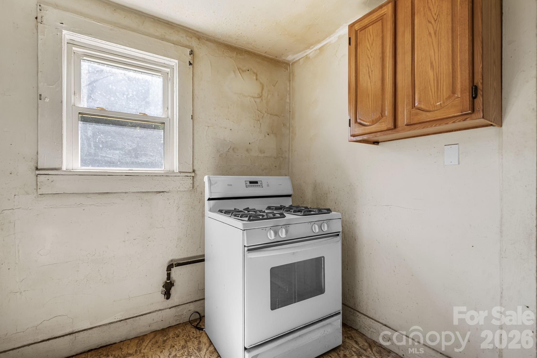 115 Brackett Street — Morganton